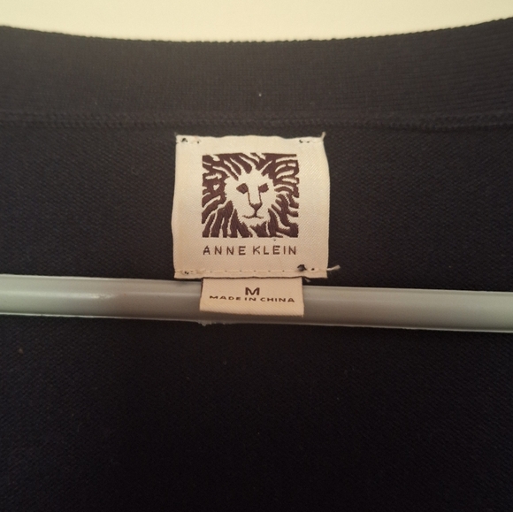 Women's Anne Klein black medium Cardigan button-up pockets flaw - Picture 2 of 7